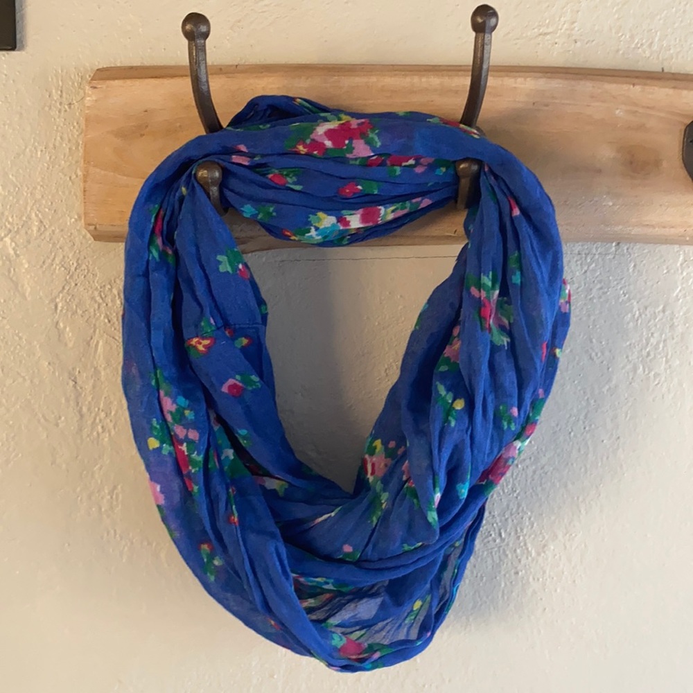 Blue infinity scarf